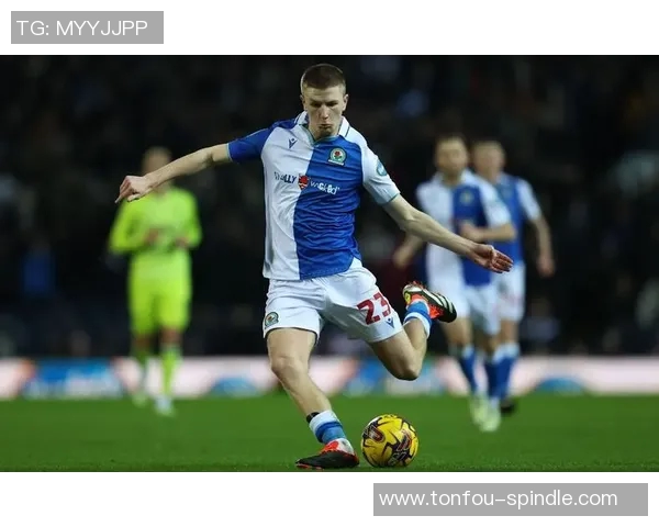 曼联与布莱克本在足总杯激战正酣谁能晋级下一轮决战 曼联与布莱克本在足总杯激战正酣谁能晋级下一轮决战